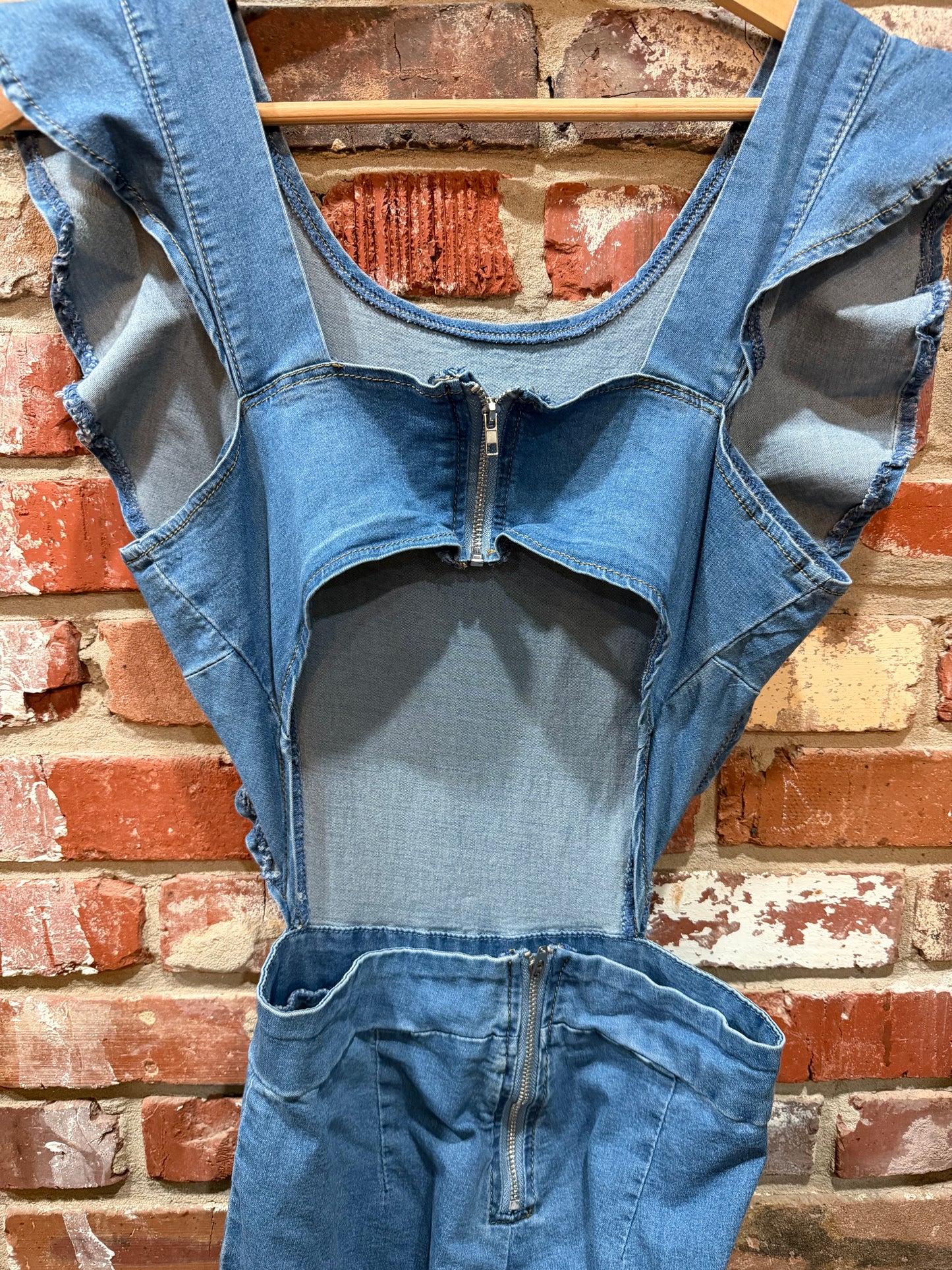 Flutter Sleeve Jumpsuit