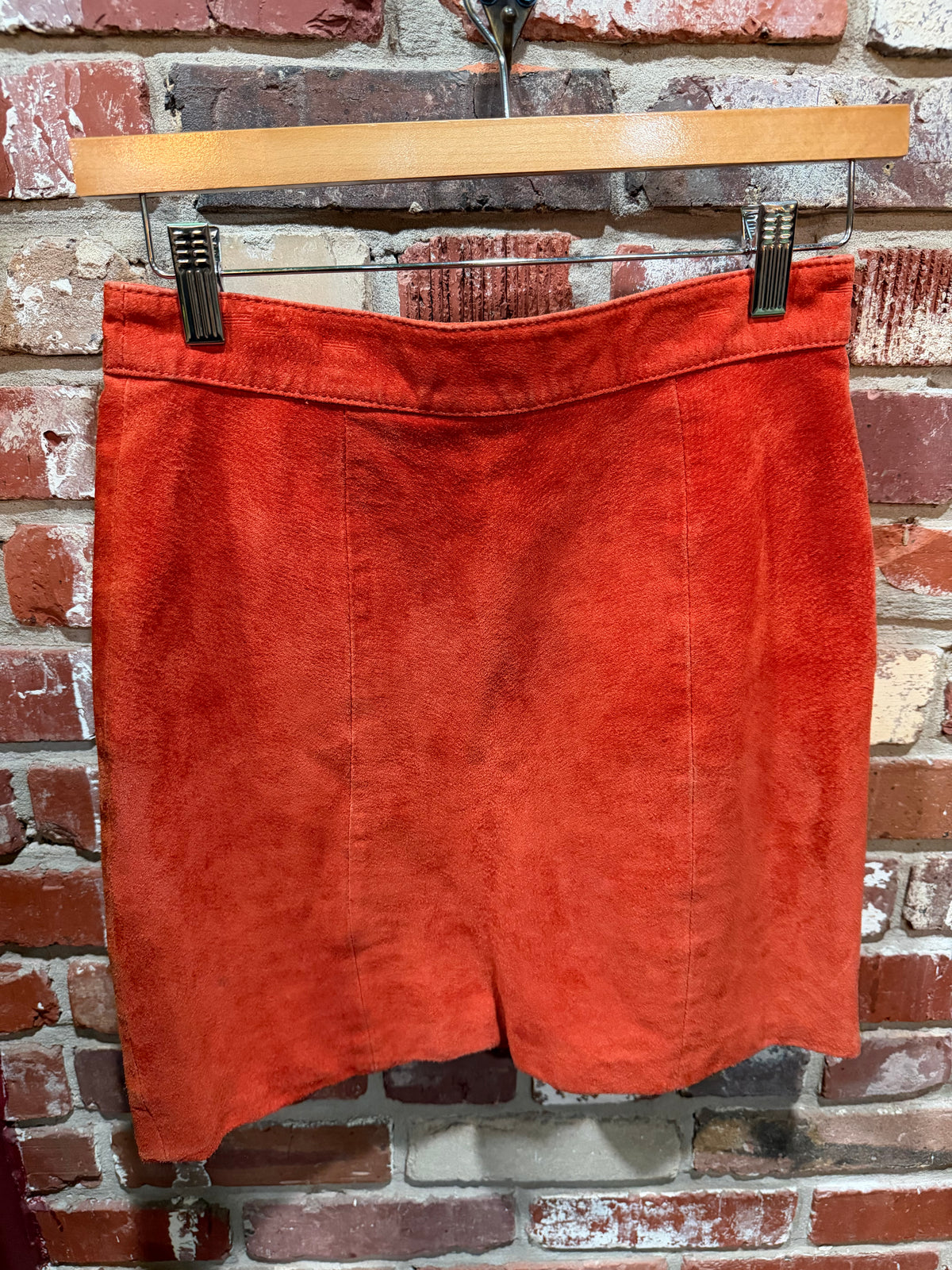 Cuir Classique Orange Suede Skirt