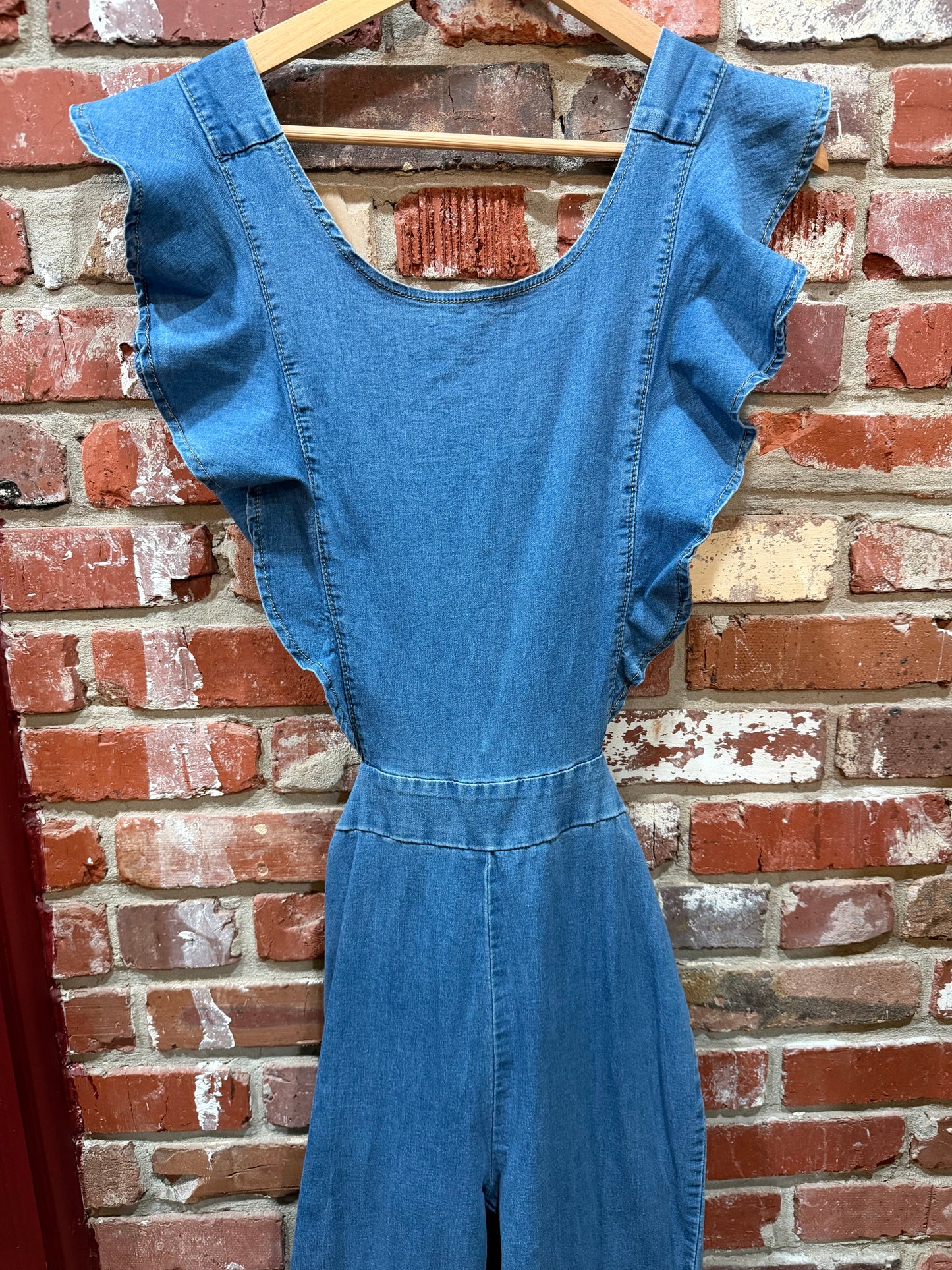 Flutter Sleeve Jumpsuit