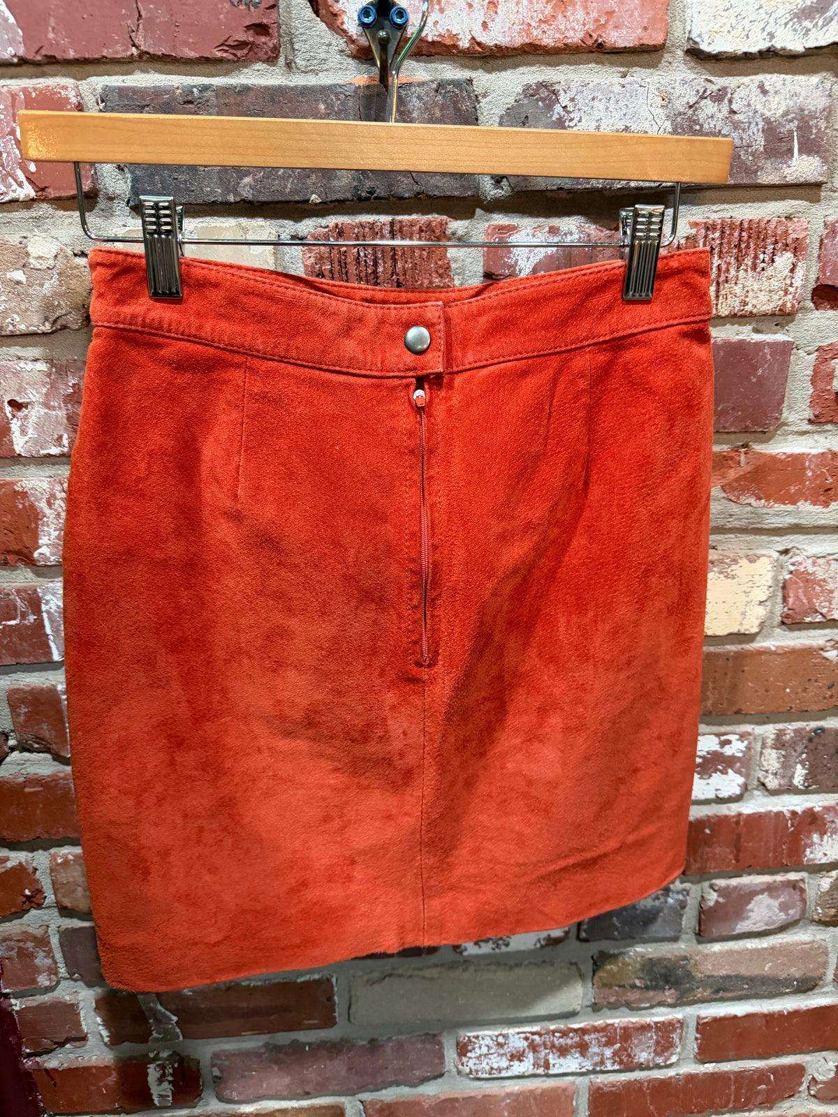 Cuir Classique Orange Suede Skirt