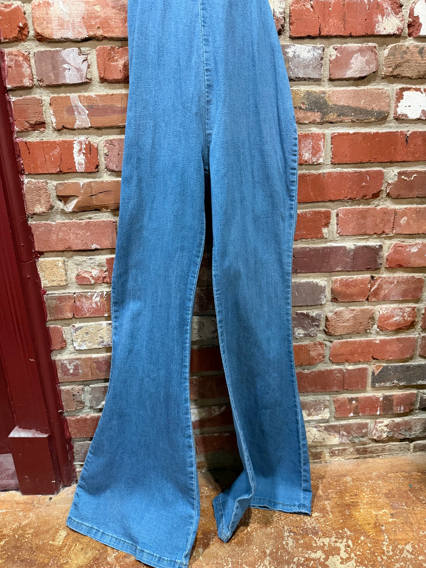 Flutter Sleeve Jumpsuit