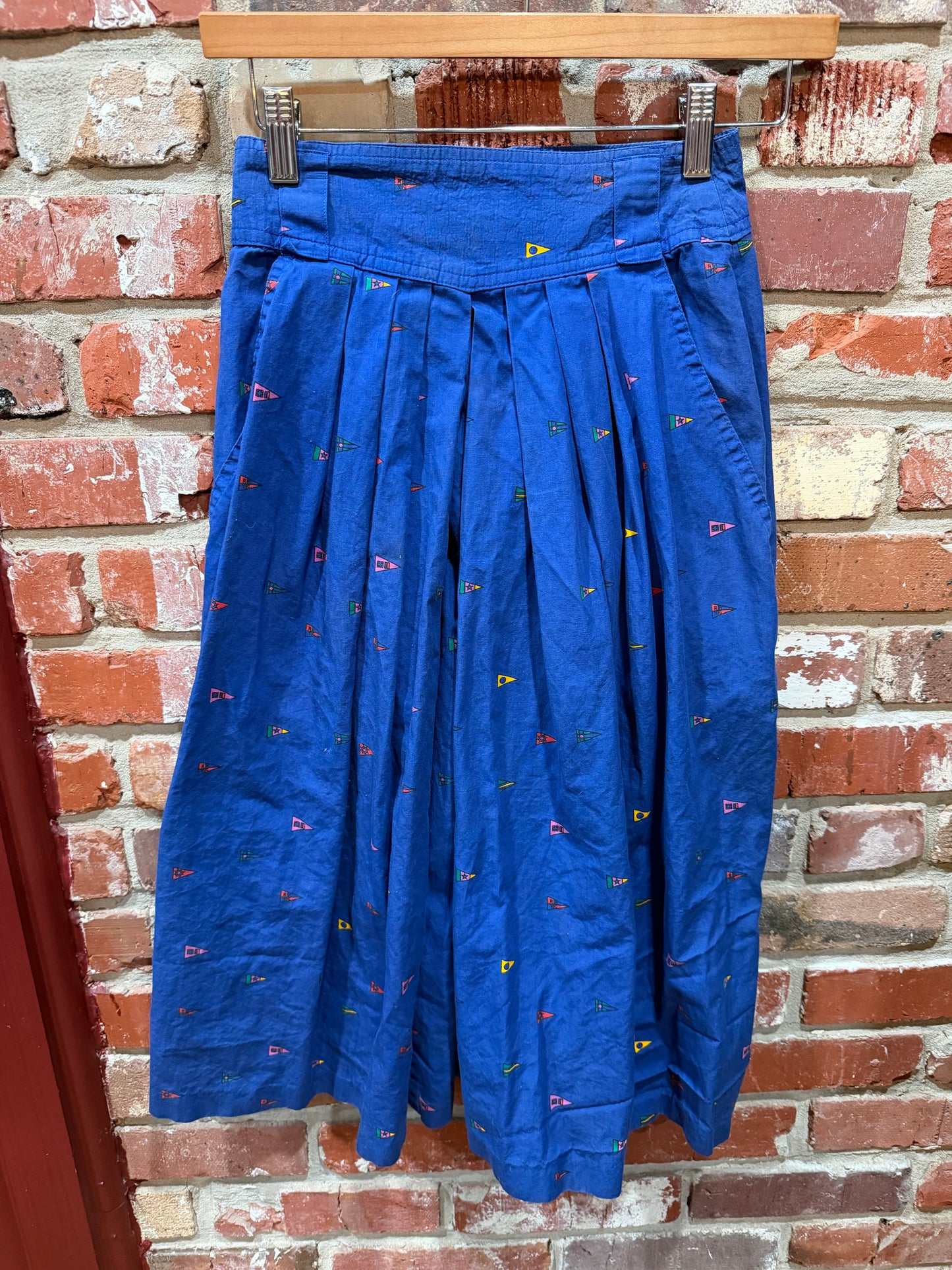 Ruff Hewn Nautical Pennant Flag Skirt