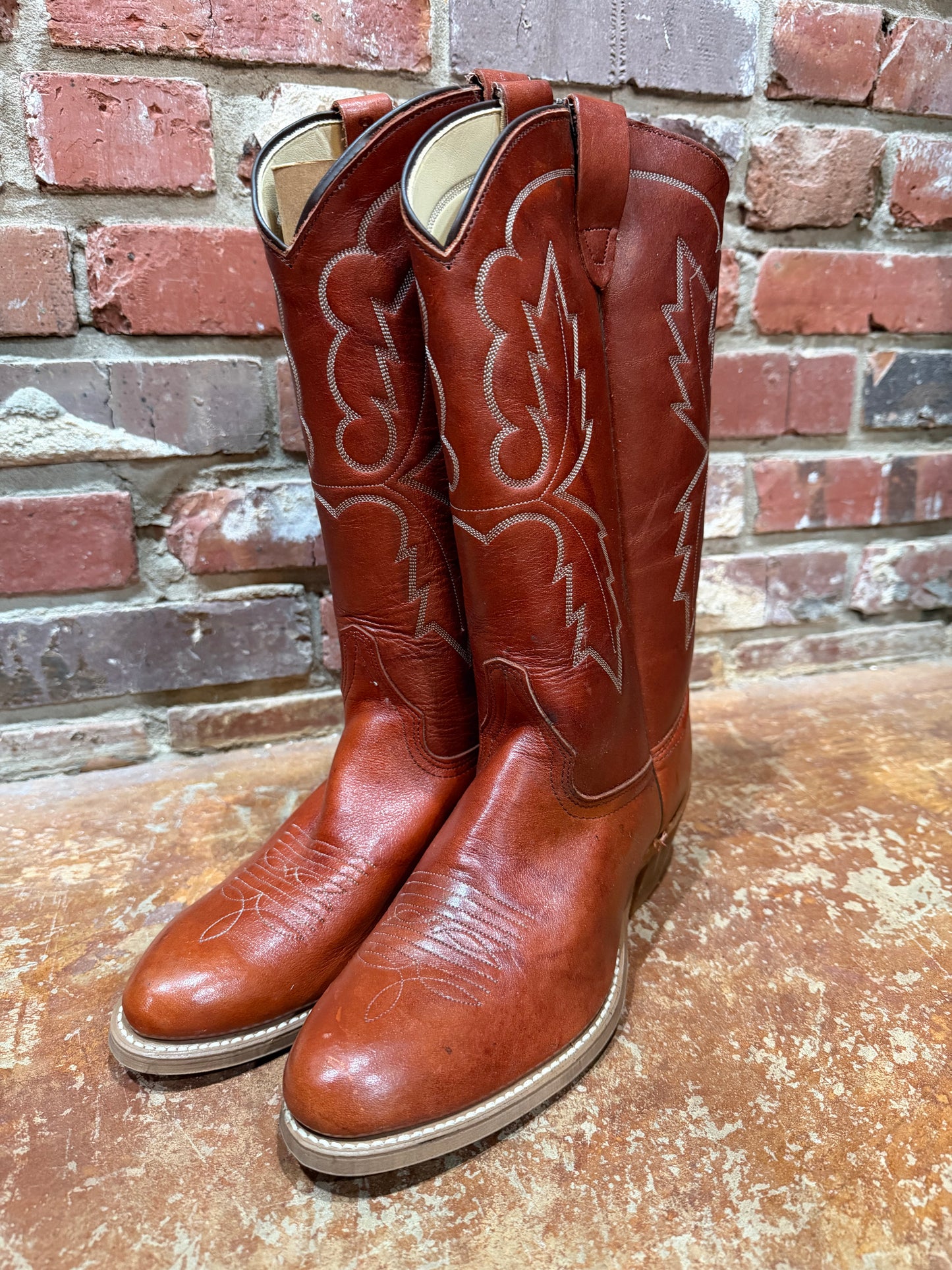 Reddish Saddle Brown Boots