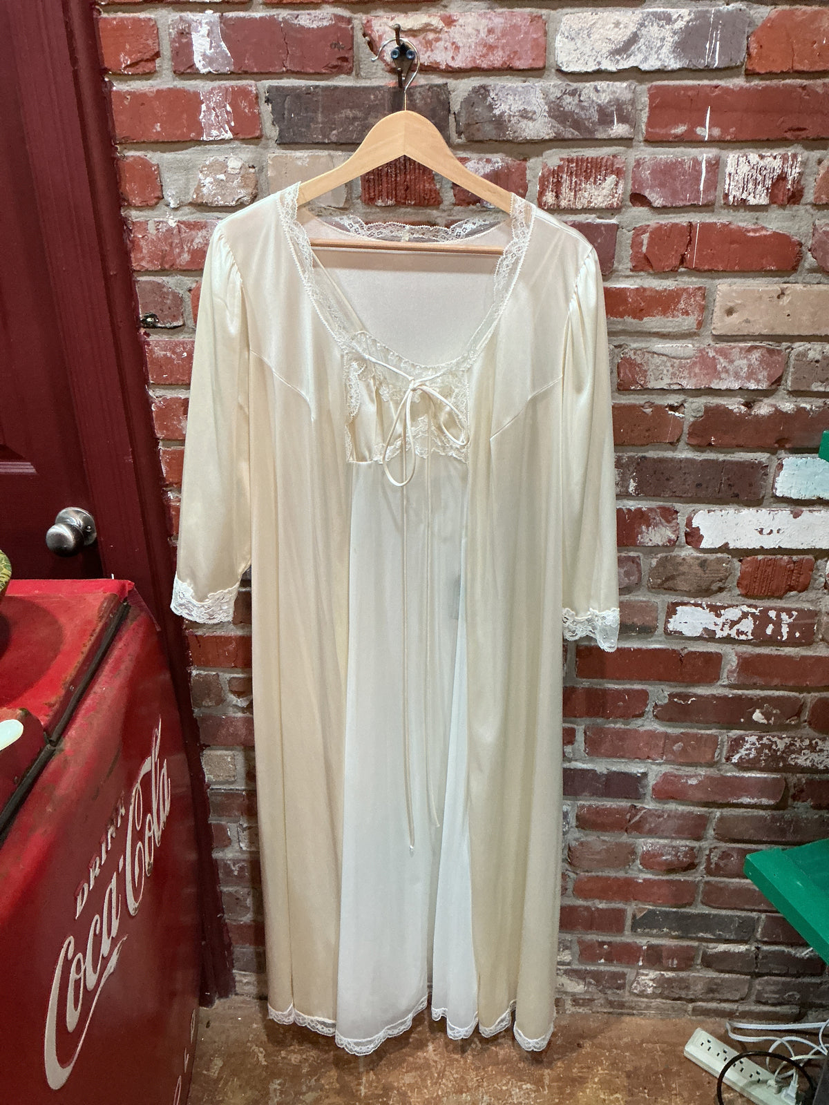 Vanity Fair Peignoir Set