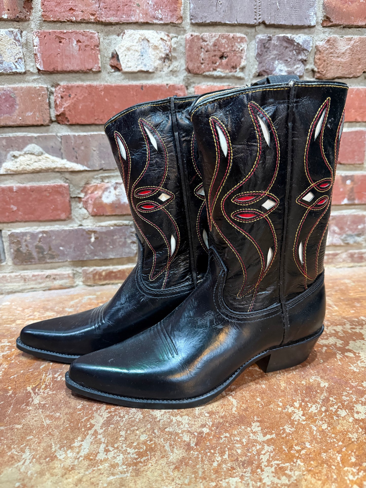 Acme Red/White Flame Stitch Inlay Black Boots