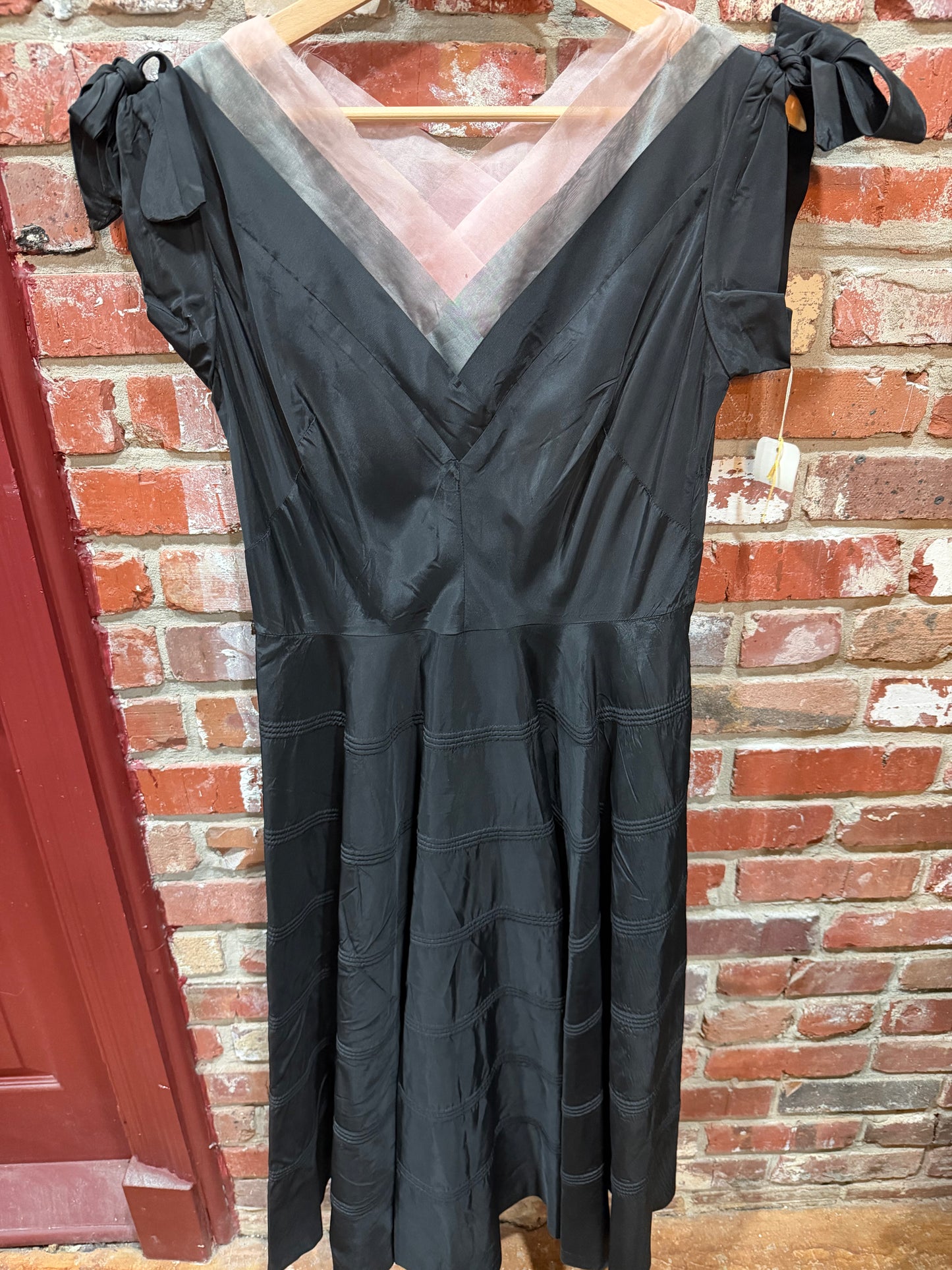 Black Taffeta Fit&Flare Midi Dress
