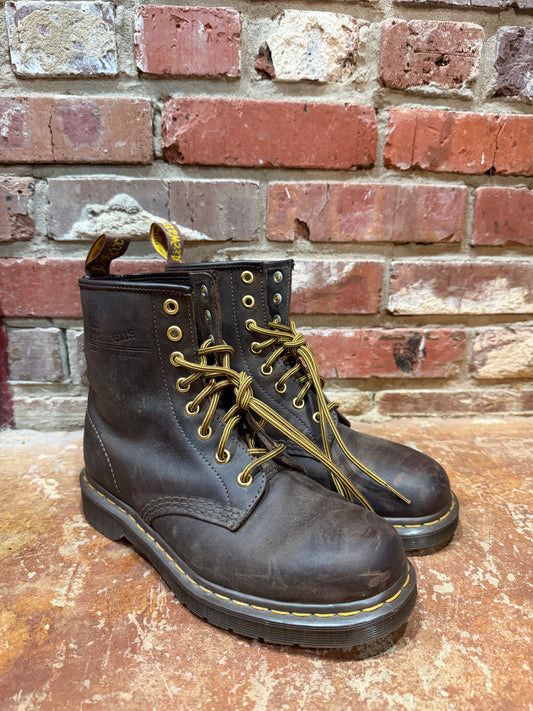 Dr. Martens 1460 8-eye Boots