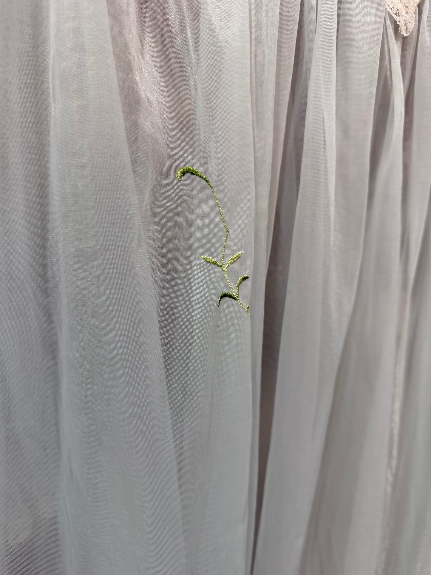Embroidered Stem Peignoir