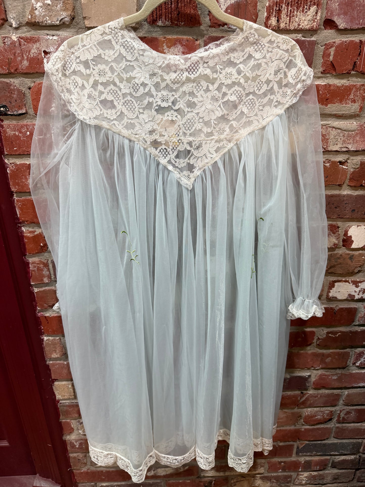 Embroidered Stem Peignoir