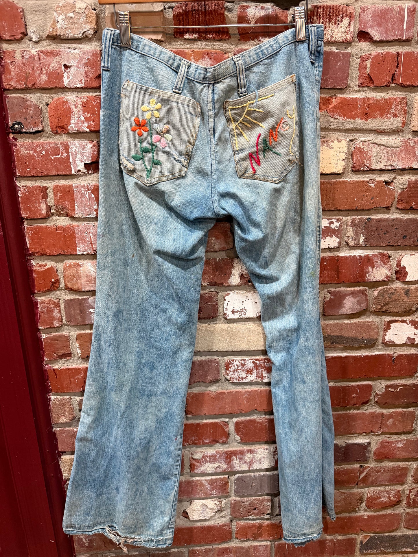 “Nancy” Embroidered Jeans