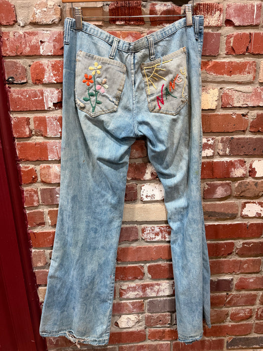 “Nancy” Embroidered Jeans