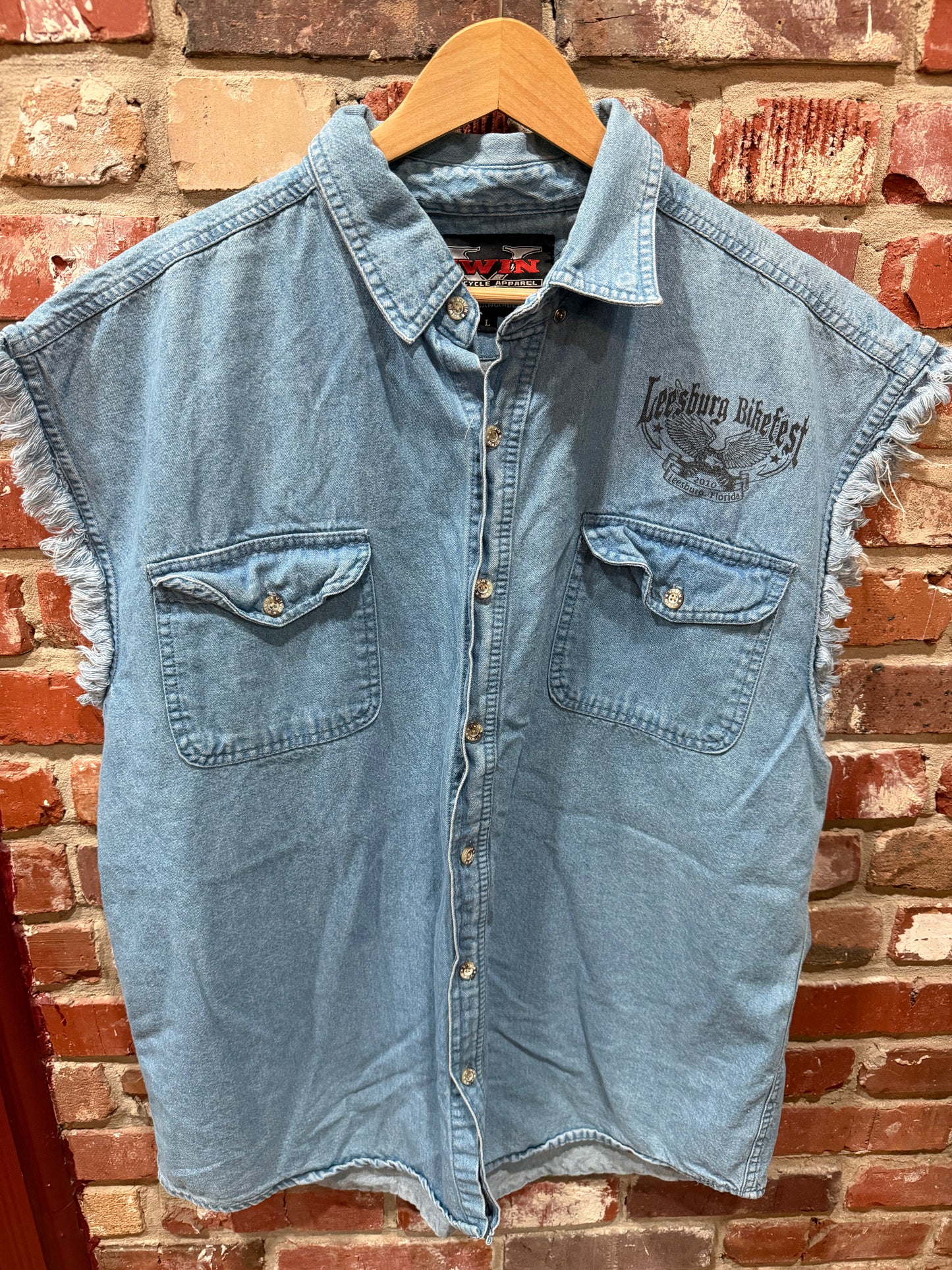 Leesburg Bikefest Sleeveless Denim Button-Up