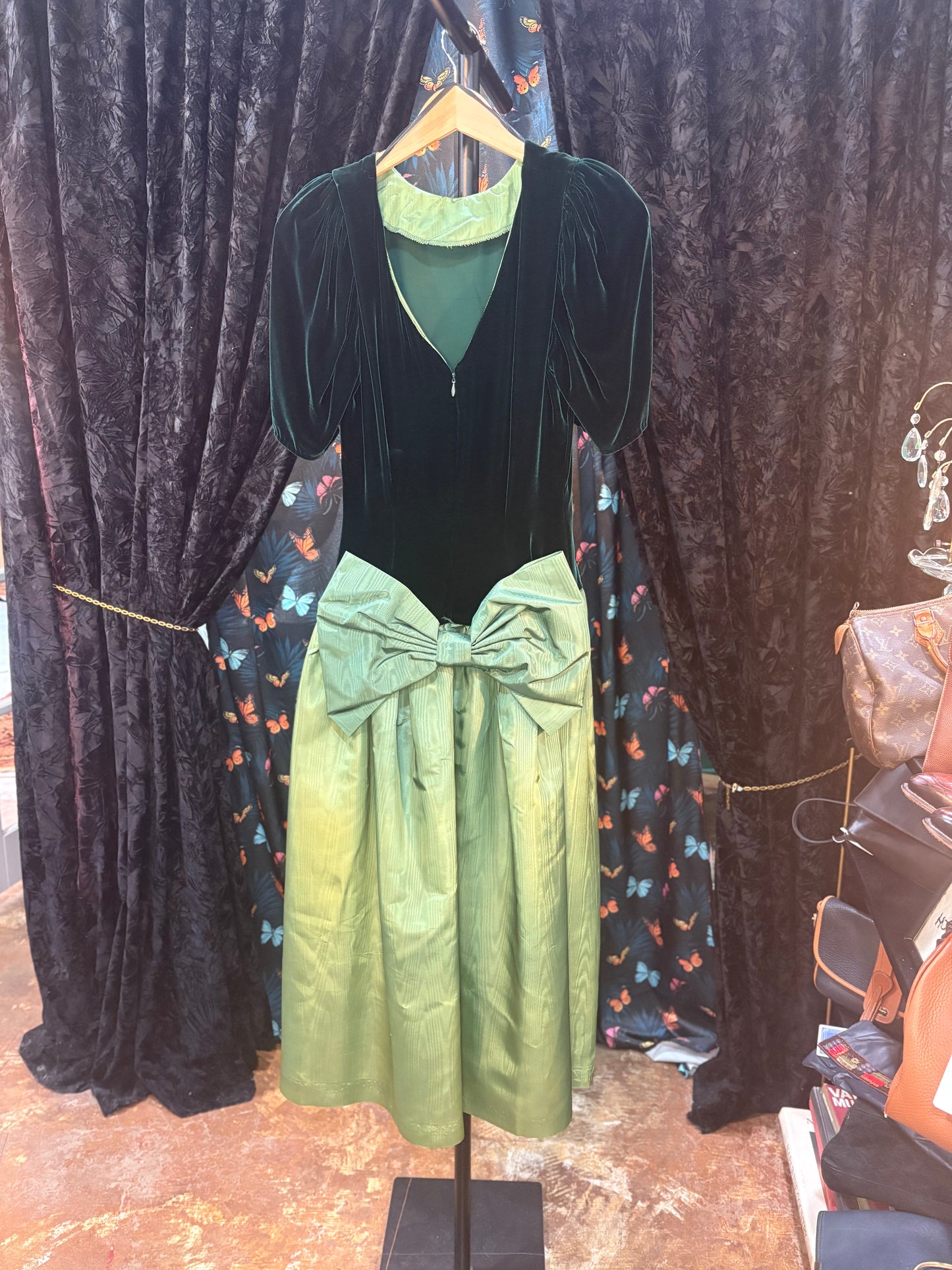 80’s Bow Green Velvet Dress